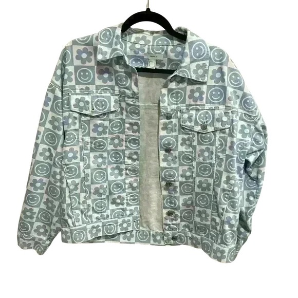 Forever 21 Jackets & Blazers - forever 21 smiley face Jean jacket